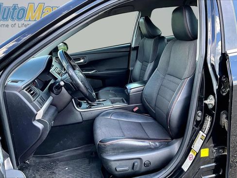 Used 2016 Toyota Camry SE FWD image 20
