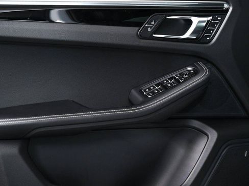 New 2026 Porsche Macan S AWD/4WD image 6