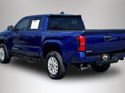 Used 2024 Toyota Tacoma SR5 AWD/4WD image 4
