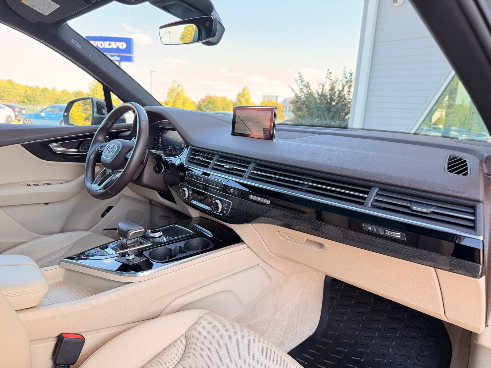Used 2018 Audi Q7 3.0T Prestige w/ Prestige Package AWD/4WD image 41