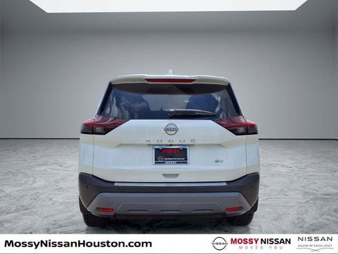 Certified 2023 Nissan Rogue SV image 6