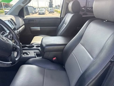 Used 2022 Toyota Sequoia TRD Sport AWD/4WD image 6
