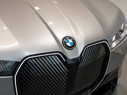 Used 2026 BMW iX xDrive60 w/ M Sport Package image 7