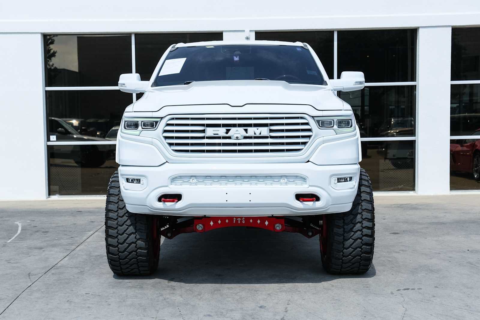 Used 2020 RAM 1500 Limited AWD/4WD image 2
