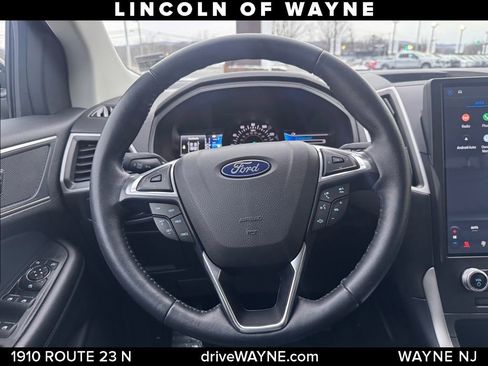 Used 2023 Ford Edge SEL w/ Sport Appearance Package image 6