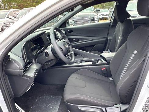 New 2026 Hyundai Elantra Sport image 9