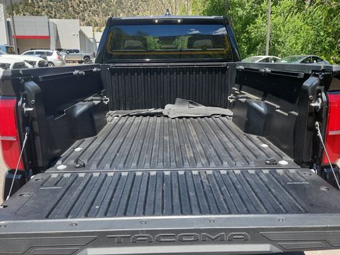 Certified 2024 Toyota Tacoma SR5 AWD/4WD image 12