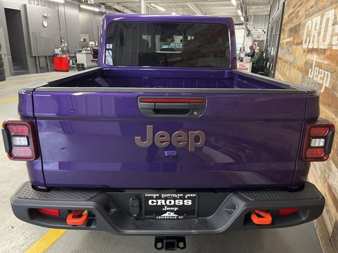 New 2026 Jeep Gladiator Mojave image 50