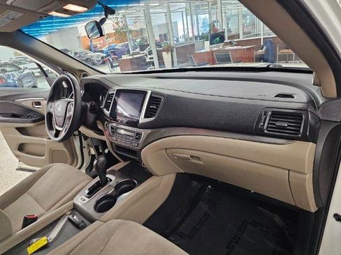 Used 2016 Honda Pilot EX image 8
