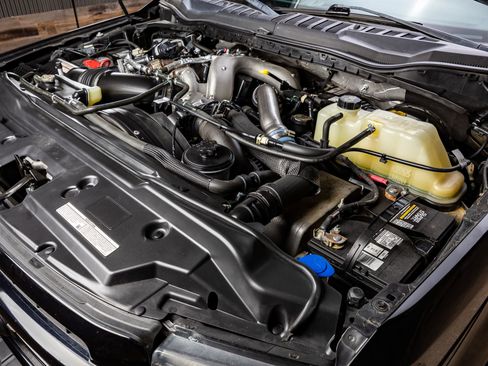 Used 2022 Ford F250 Lariat w/ Tremor Off-Road Package image 36