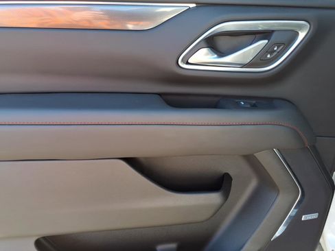 Used 2023 Chevrolet Suburban RST w/ Luxury Package image 26