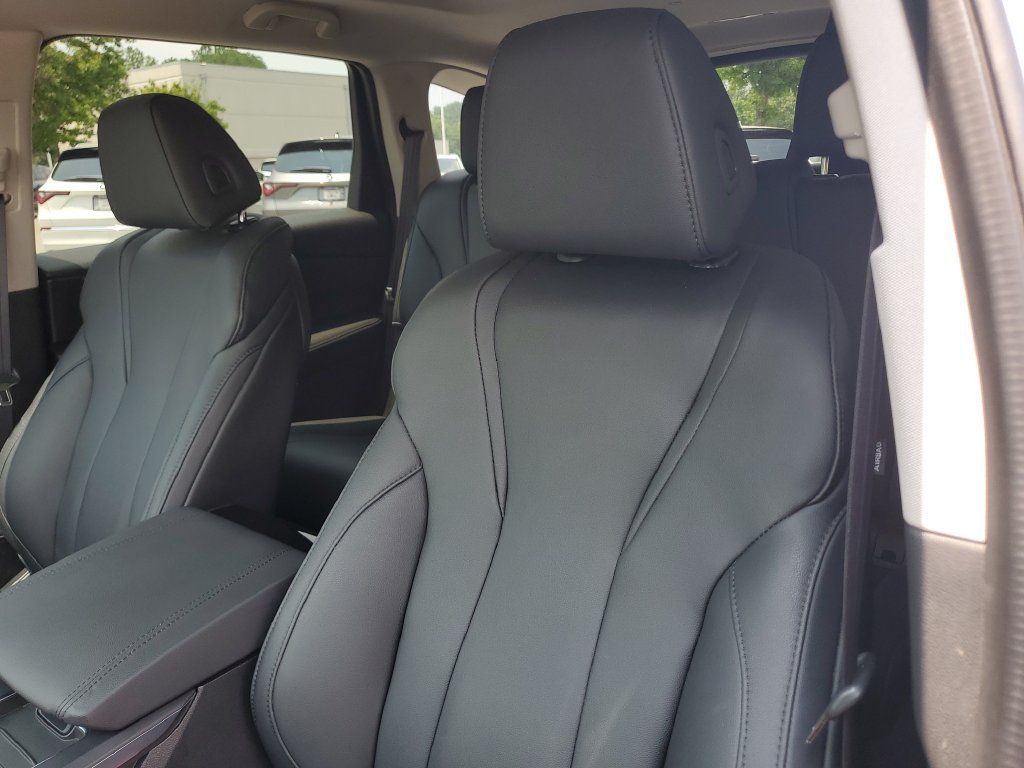 Certified 2025 Acura MDX FWD image 18