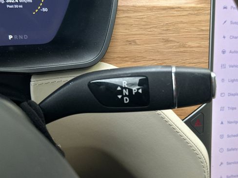 Used 2018 Tesla Model X 100D image 21