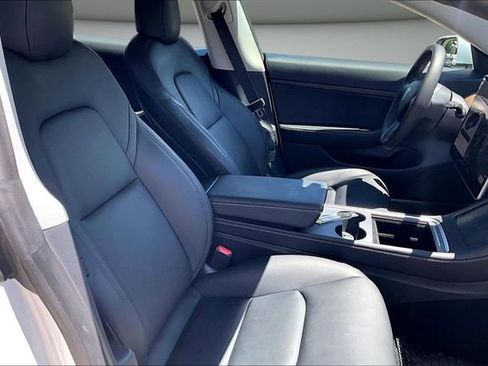 Used 2021 Tesla Model 3 Standard Range Plus RWD image 26