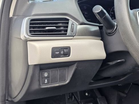 Used 2019 Honda Accord LX image 16
