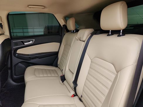 Used 2024 Ford Edge SEL w/ Convenience Package AWD/4WD image 10