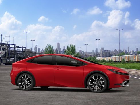 New 2027 Toyota Prius Plug-In Hybrid FWD image 13