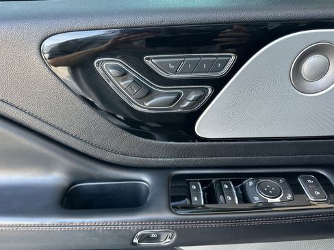 Used 2021 Lincoln Aviator Reserve w/ Equipment Group 202A AWD/4WD image 10