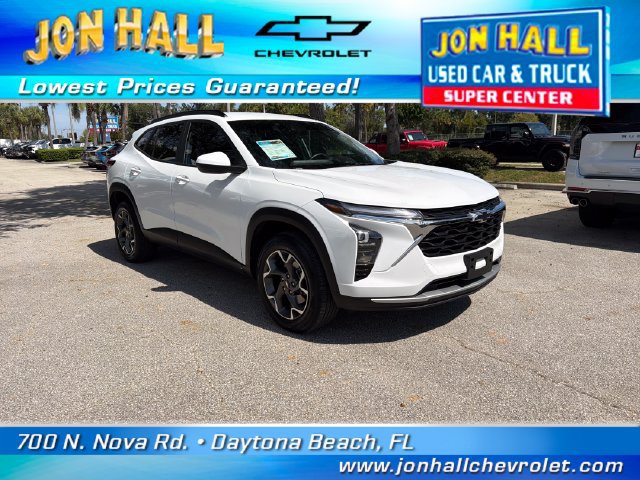Used 2025 Chevrolet Trax LT w/ Driver Confidence Package FWD 360° Tour