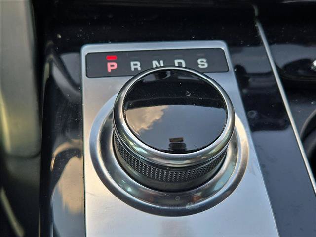 Used 2017 Land Rover Range Rover Supercharged AWD/4WD image 10