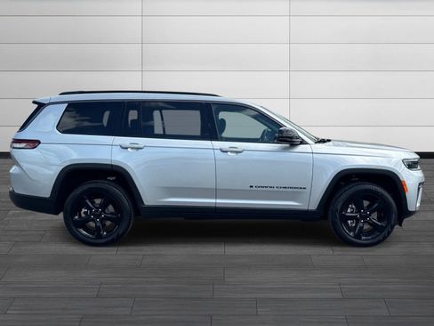 New 2026 Jeep Grand Cherokee L Limited AWD/4WD image 3