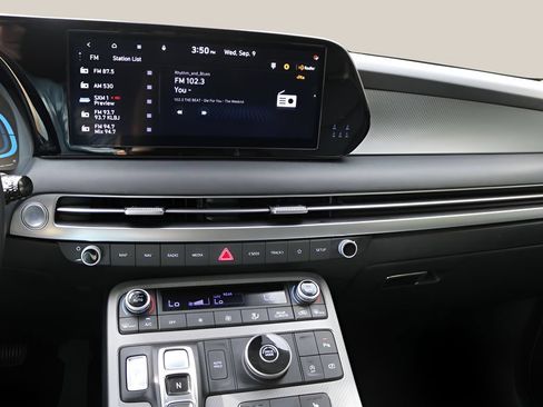 Used 2025 Hyundai Palisade SEL FWD image 23
