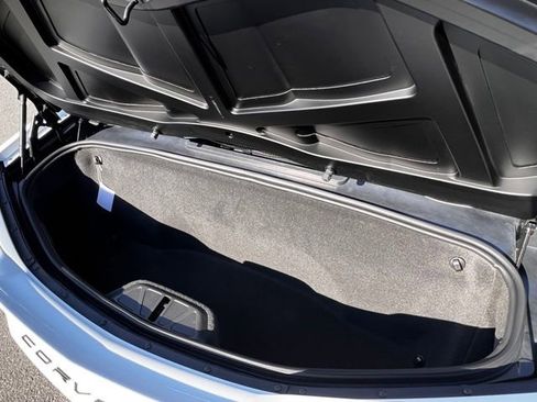 Used 2023 Chevrolet Corvette Stingray Premium Conv w/ Z51 Performance Package RWD image 27