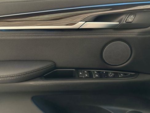 Used 2019 BMW X6 xDrive50i w/ M Sport Package image 12