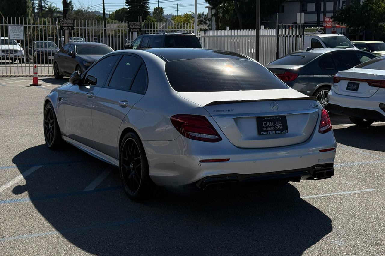 Used 2018 Mercedes-Benz E 63 AMG S image 9