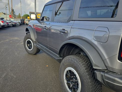 Certified 2022 Ford Bronco Badlands w/ Sasquatch Package image 12