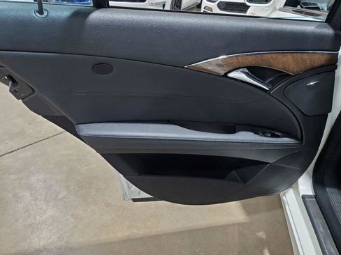 Used 2008 Mercedes-Benz E 350 Sedan image 28