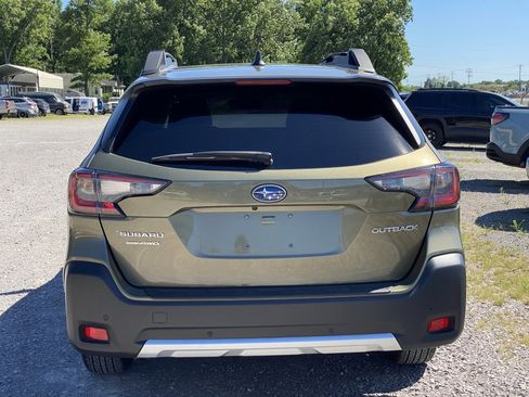 Used 2025 Subaru Outback Limited AWD/4WD image 6