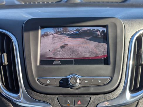 Certified 2022 Chevrolet Equinox LT image 3