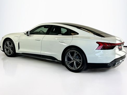 Used 2022 Audi e-tron GT Premium Plus image 7