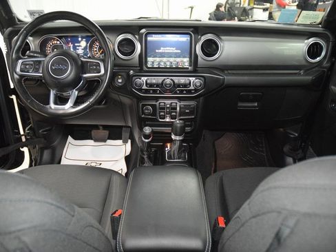 Used 2021 Jeep Wrangler Unlimited Sahara image 27