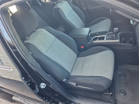 Used 2022 Toyota Tacoma TRD Sport image 17