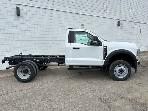 New 2026 Ford F450 XL w/ XL Chrome Package AWD/4WD image 4