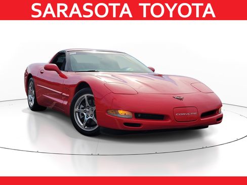 Used 2004 Chevrolet Corvette Coupe w/ Roof Package RWD image 1