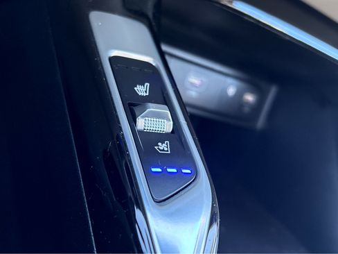 Used 2022 Kia Sorento SX image 10