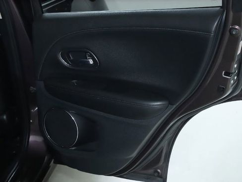 Used 2020 Honda HR-V Touring image 24