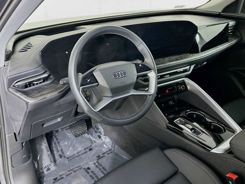 Certified 2025 Audi Q5 Premium Plus w/ Premium Plus image 9