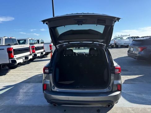 Used 2024 Ford Escape ST-Line w/ Tech Pack #1 FWD image 9