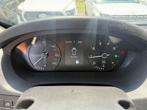 Used 2025 RAM ProMaster 2500 w/ Convenience Group FWD image 4