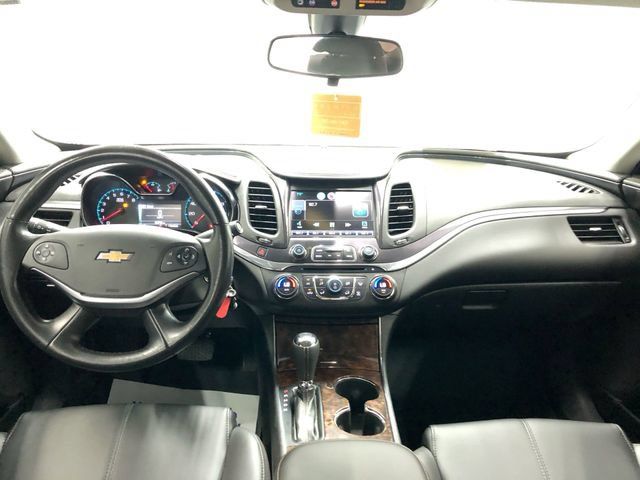 Used 2015 Chevrolet Impala LT FWD image 14