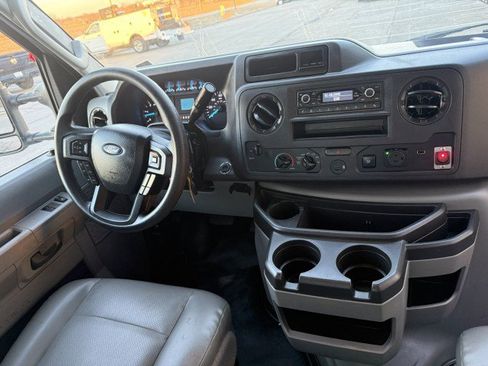 Used 2021 Ford E-350 and Econoline 350 Super Duty w/ Power Windows & Locks Group image 8