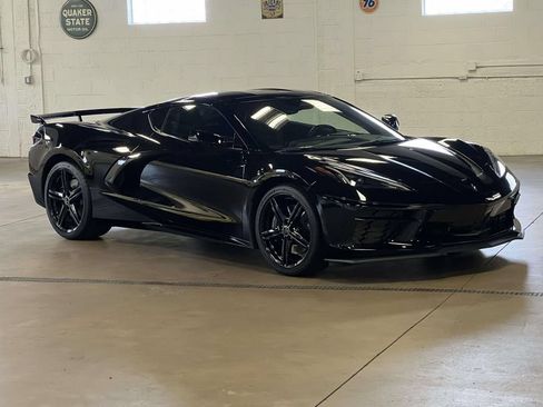 Used 2026 Chevrolet Corvette Stingray Coupe w/ Z51 Performance Package RWD image 8