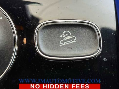 Used 2020 Bentley Bentayga Design Series image 34