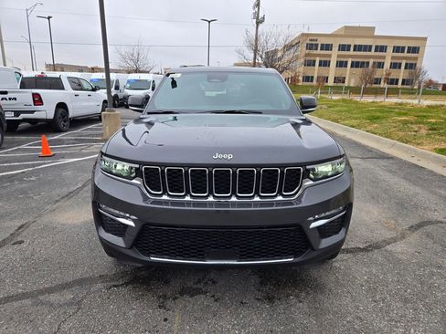 New 2025 Jeep Grand Cherokee Limited image 10