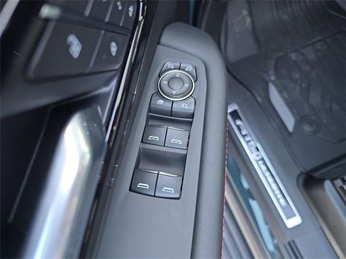 New 2026 GMC Yukon AT4 Ultimate w/ LPO, Floor Liner Package image 18