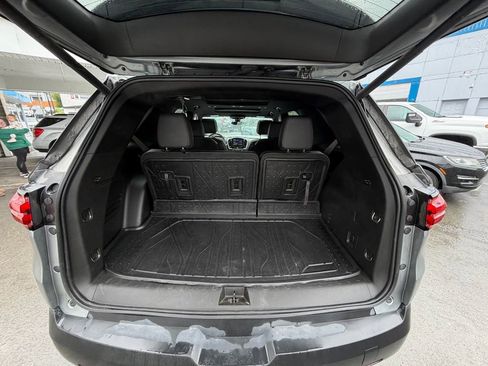 Used 2024 Chevrolet Traverse RS w/ LPO, Floor Liner Package AWD/4WD image 12